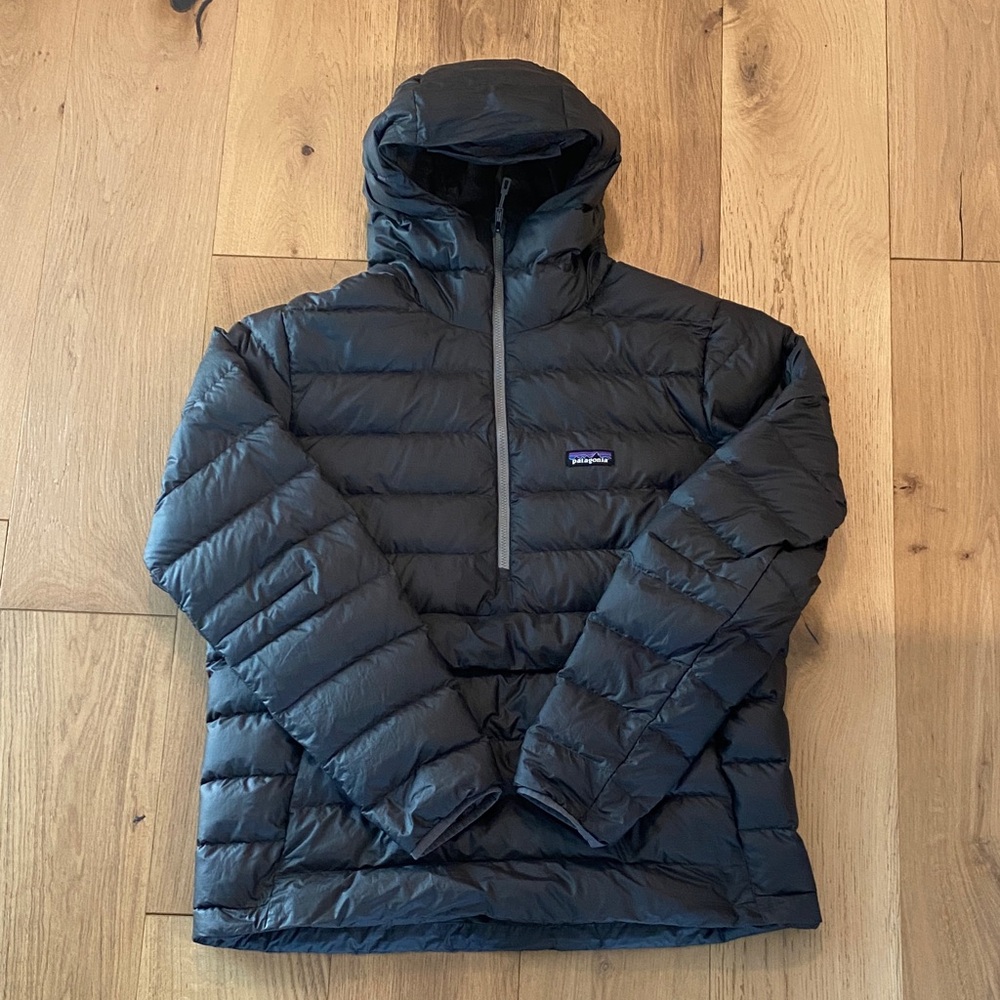 Patagonia Men's Dark Gray/Black Pullover Puffer Jacket